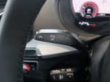 ●アダプティブクルーズコントロールはミリ波レーダーを使用して前車との車間距離を最適に保ちます。また、万が一の時は緊急停止ブレーキ機能も備えておりますので、どなたでも安心してドライブを楽しめます。