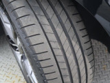 BMWならではの卓越した走りを支えるホイールと足回りです!日本車の走りに慣れている方にもぜひ体感して頂きたいほど、高いレベルでまとまっています!