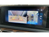 【リアカメラ】見通しの悪い場所への進入時や狭い場所での駐車時に役立ちます。