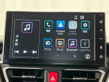 【9インチスマホ連携ディスプレイオーディオ】 対応しているスマホアプリを大画面で使えます!フルセグテレビやラジオの視聴、Bluetooth接続による音楽鑑賞、ハンズフリー通話なども利用可能です。