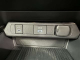 シガーソケット用の充電器が使用可能です!