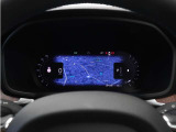 Google アシスタントを呼べば、友人や家族、会社の同僚への連絡や、車内環境の調整も思いのまま。ルート案内やエンターテイメント機能を利用する際も、ステアリングから手を離す必要はありません。