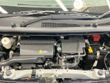 エンジンルームもクリーニング済みできれいですよ。日産の整備士がしっかりと丁寧に点検していますので安心してお乗りいただけます