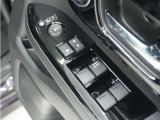 ◆パワーウィンドウスイッチ◆運転席から全席の窓の開閉操作を行うことが出来いつでも換気ができます!