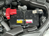 人気車種の心臓部分と言われるエンジンルームは写真の通りになっております!!かっこいいですね!!!!