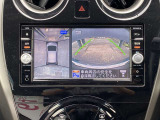 上から丸見え!!駐車が苦手な方でも、このアラウンドビューモニターがあれば安心!これで狭い場所の駐車も楽です。