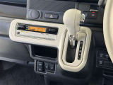 自動で車内温度を調整してくれる【オートエアコン】付きです