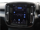 先進のエアピュリファイヤー(PM2.5センサー付)は、車内に侵入する有害なPM2.5微粒子を最大80%除去。よりクリーンで健康的な空気で満たされたキャビンであなたとあなたの大切なゲストをお迎えします。