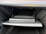 BMW/MINIでは人間工学に基づき、長時間運転しても疲れにくいシートに設計しております。