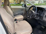 中古車には多かれ少なかれ細かい傷や凹みがあります。より詳細な車両情報をご希望の際はメールアドレス「TigerAuto4555@gmail.com」までご連絡ください。