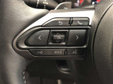 【ステアリングスイッチ】左です。ハンドルから手を離さず、運転に集中したまま手元でオーディオ操作等ができます。