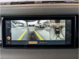 360&deg;サラウンドカメラ】全周囲のカメラを繋ぎ合わせ上からのアングルを画面上に映し出します。見やすい為バックも安全に運転できます。