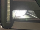 ディラーオプションのLEDフォグランプがついています。 LEDの明るい光が霧の発生や悪天候時に視界確保をサポートします!