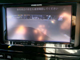 バックカメラで駐車も楽々♪