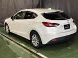 エンジン、トランスミッション、ボディ、シャシーのすべてにスカイアクティブテクノロジーを採用!上質で気持ちのいい走りと、優れた燃費性能を両立しています。