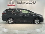専門業者にて内外装のクリーニングを実施しております!