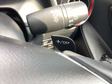マニュアルモード付のオートマッチック車 ステアリングに装着してあるパドルシフトでシフトアップ&シフトダウンの変速可能!