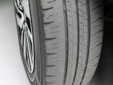 タイヤサイズは「165/65R14」になります。タイヤの溝は3mm程残っています☆