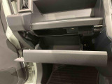 納車前にはプロのメカニックが点検、整備を行いますので安心してお乗り頂けます!!