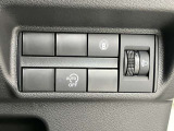 アイドリングストップ搭載!信号待ちなどの停車の際に自動でエンジンが停止してくれるので燃費の向上が期待できます♪