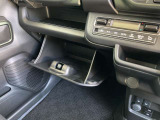 【グローブボックス】車検証入れにピッタリです☆