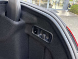 お問い合わせは正規ディーラーメルセデス・ベンツ北大阪サーティファイドカーセンター0120-838-038までお気軽にお問い合わせください。