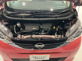 とっても綺麗なエンジンルームです♪お買い上げの際は日産整備士がメンテナンス整備を実施してお渡し致します☆