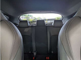 「中古車ハイブリッド保証」付き。ハイブリッド機構を無償で保証します。保証期間は、初度登録年月から10年目まで、またはロングラン保証が終わってから3年間。ただし累計走行距離が20万km以内です。