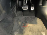 RSデザインパッケージ専用フロアマット