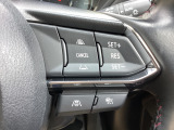 MRCC(マツダレーダークルーズコントロール)は先行車との車間を維持しながら追従走行を行い、長距離でのドライバー負担を軽減させてくれます。