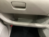 専門業者にて内外装のクリーニングを実施しております!