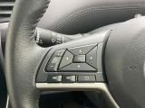 ステアリングスイッチです。手元のスイッチ操作でアドバンスドドライブアシストディスプレイや音量調整などができます。是非、お試しください。
