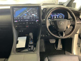 見通しのよいすっきりとした視界で、誰でも運転しやすいです。運転のしやすさは疲れにくさにも繋がりますよ♪