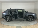 当店での販売車両は、車検整備はもちろん、車検残ありの車両でも点検整備をしっかり終わらせてからお客様へ引き渡し致しますので、安心してご購入いただけます♪