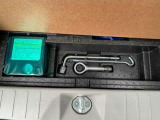 工具とパンク修理キットです