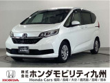 日本の町並みに丁度良い、全長約4.3mのコンパクトサイズ3列シート7人乗ミニバンです。室内は見た目以上に広々です。運転が苦手な方でも安心して運転ができるサイズですよ!
