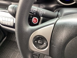 自社整備工場で点検整備をおこなってからお渡ししています。車検が残っている場合は『12ヶ月点検整備』を、車検整備付きの場合は『車検整備』をおこないます。整備費用は車両本体価格に含まれています。