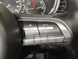 MRCC(マツダレーダークルーズコントロール)は先行車との車間を維持しながら追従走行を行い、長距離でのドライバー負担を軽減させてくれます。