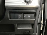 各種スイッチ類はこちらにレイアウトしています。