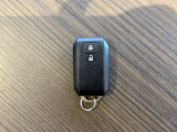 パートタイム4WD/ナビ/地デジ/バックカメラ/シートヒーター/ETC/スマートキー/アクセサリーソケット/クルーズコントロール/純正アルミホイール/取扱説明書/メンテナンスノート