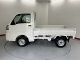 毎週火曜日は定休日ですが、その他にも定休日がありますので、ご来店前に一度ご連絡いただけるとスムーズにお車をご覧いただけます!