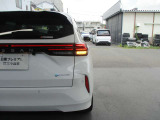 後続車からの視認性も良くスタイリッシュなLEDテールランプ