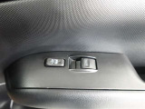 運転席にはパワーウインドウが付いています