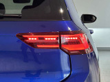 納車前点検71項目:■その他(10項目)座席ベルトの損傷、ダッシュボードの内張りやオーナーズ・マニュアルなどをチェック。