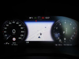 運転にかかわる主要な情報は、12.3インチのデジタル液晶ドライバー・ディスプレイにわかりやすく表示されます。お好みの表示パターンと背景色へと変更できますので、状況に合わせてお選びください。