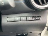 クルマの周囲をセンサーやカメラが監視。いつでも安心して運転できるようドライバーをサポート☆さらに危険な状態になりそうなときも車が瞬時に判断して危険回避をアシストしてくれるエマージェンシーブレーキ搭載!