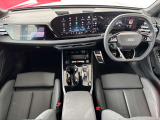 A5アバント TFSI 110kW Sラインパッケージ 