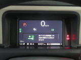 メータは先進的なデジタルメーター☆☆☆ゆっくりと数字が動くのでとても見やすく表示されます!平均燃費なども表示、エコな運転の手助けをしてくれます!!