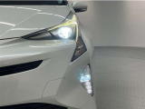 LEDヘッドライトです。デザイン性がよくとても明るいので、夜間の走行や悪天候でも安心です。