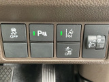 安全運転支援システム「Honda SENSING」、横滑りを制御しクルマを安定させるVSA機能、車庫入れや縦列駐車など狭い場所でも安心な障害物センサー搭載。
